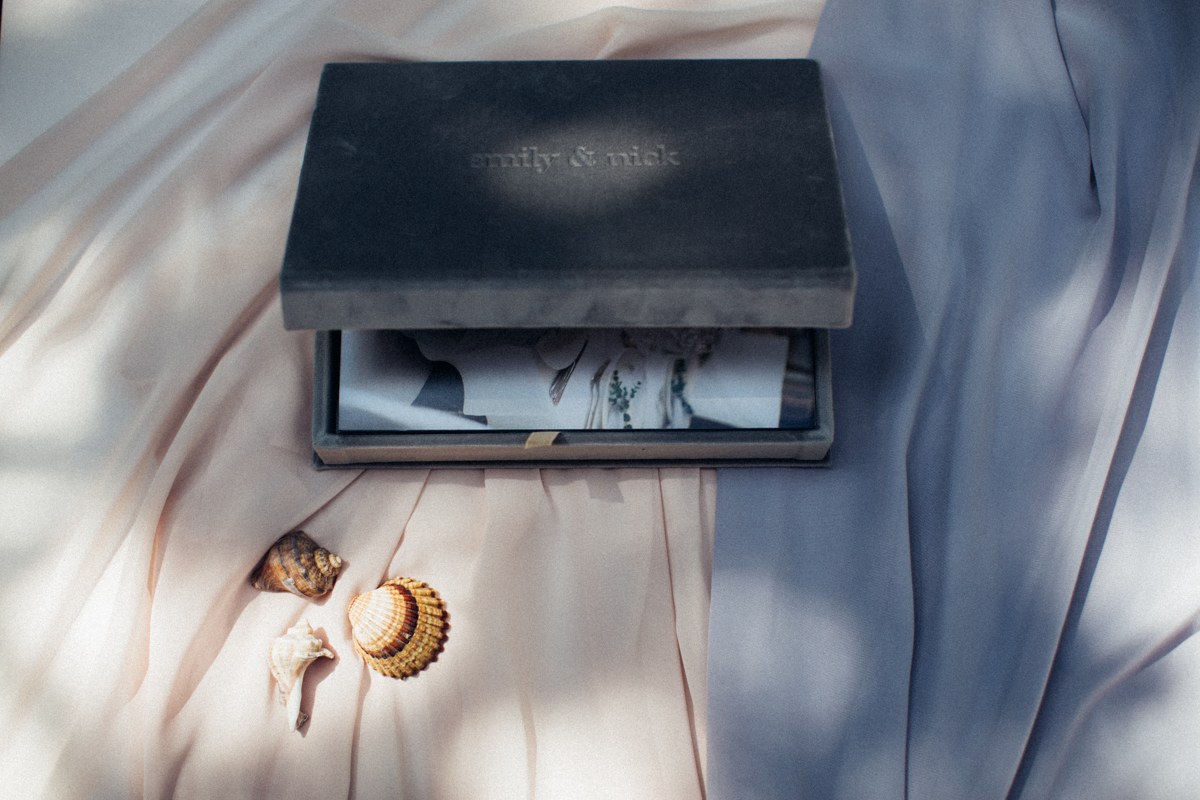 Clamshell Print Box