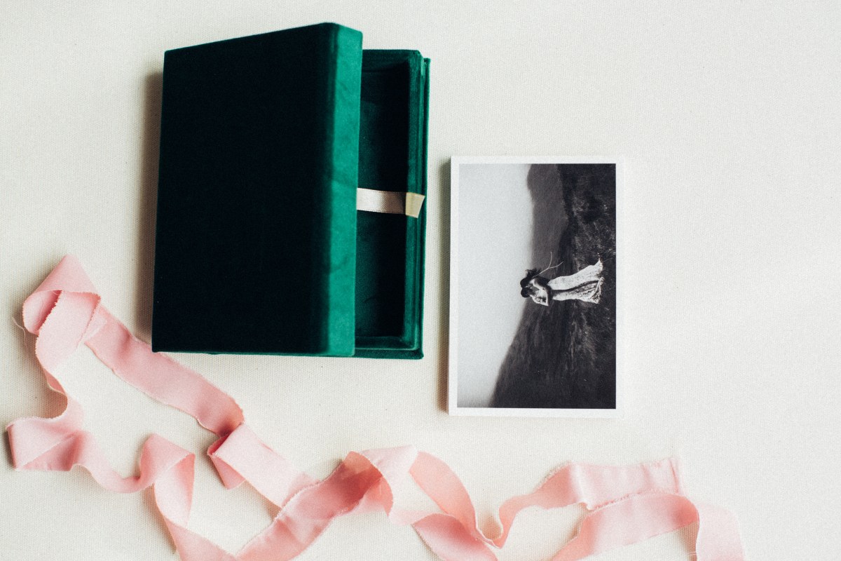 Clamshell Print Box