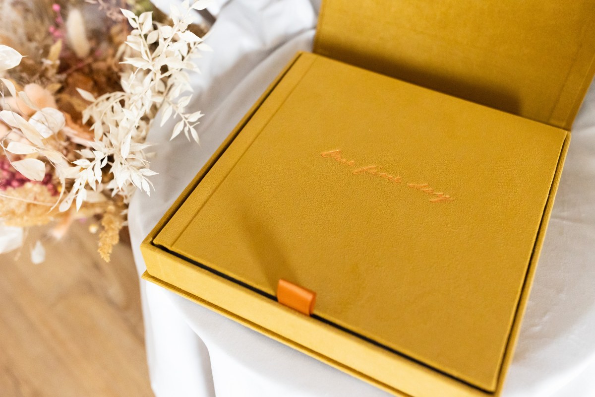 Clamshell Album Box