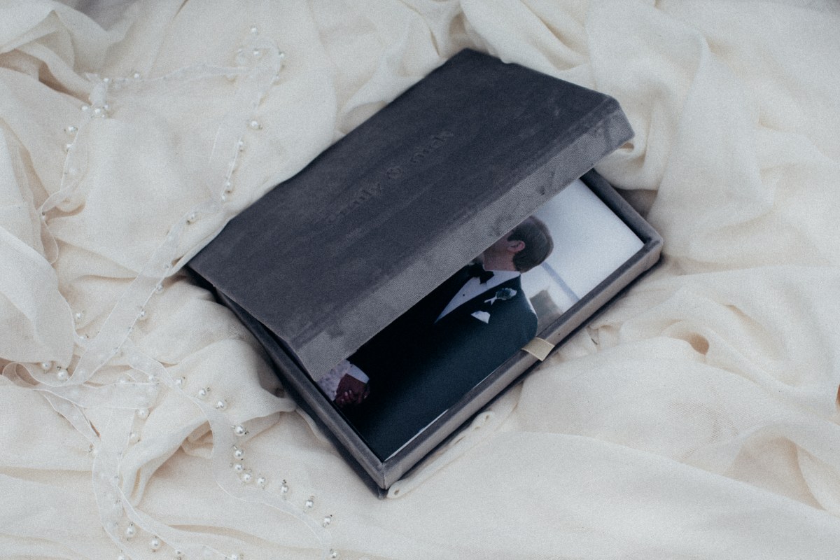 Clamshell Print Box