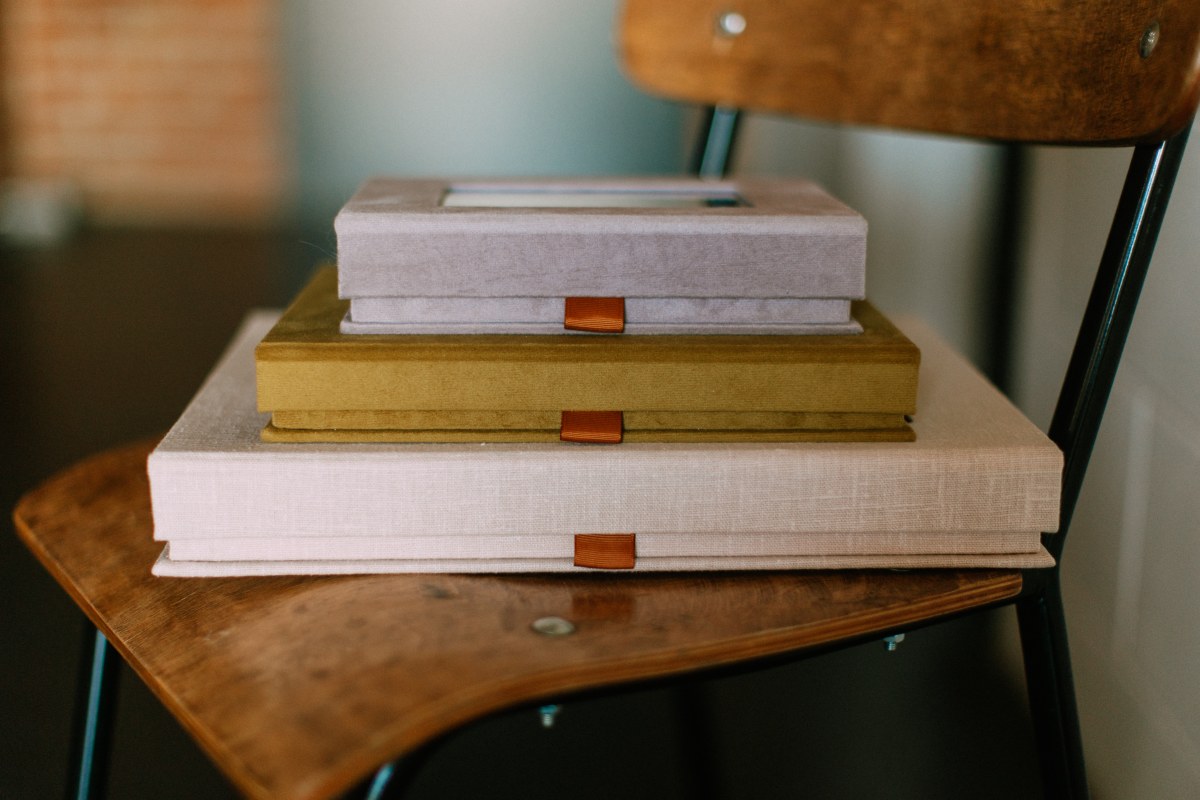 Clamshell Window Box